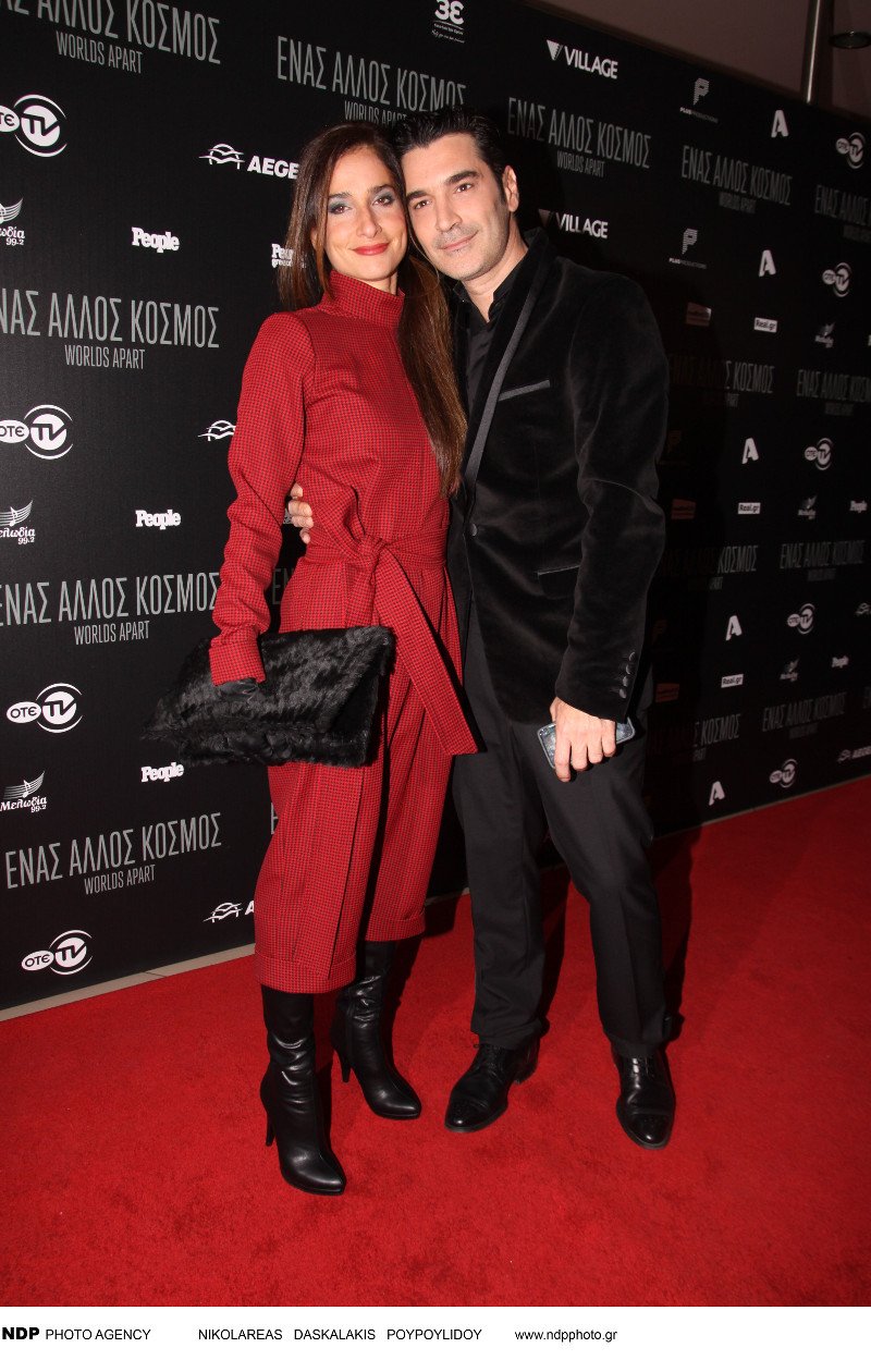 Η Γιάννα Αγγελοπούλου με τζιν καμπάνα στον Παπακαλιάτη -Ολο το εγχώριο Χόλιγουντ στην πρεμιέρα της ταινίας [εικόνες] | iefimerida.gr 22