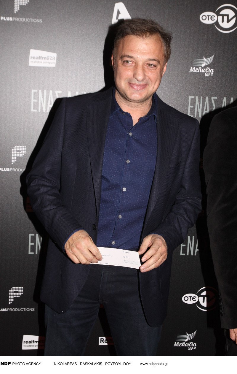 Η Γιάννα Αγγελοπούλου με τζιν καμπάνα στον Παπακαλιάτη -Ολο το εγχώριο Χόλιγουντ στην πρεμιέρα της ταινίας [εικόνες] | iefimerida.gr 29