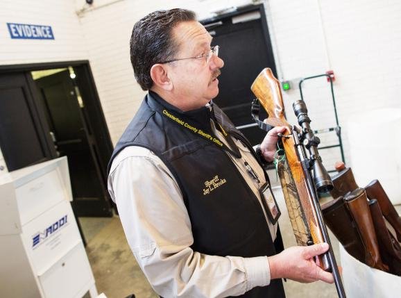 Γκαράζ-οπλοστάσιο ανακαλύπτουν οι αρχές στην Αμερική | iefimerida.gr 2