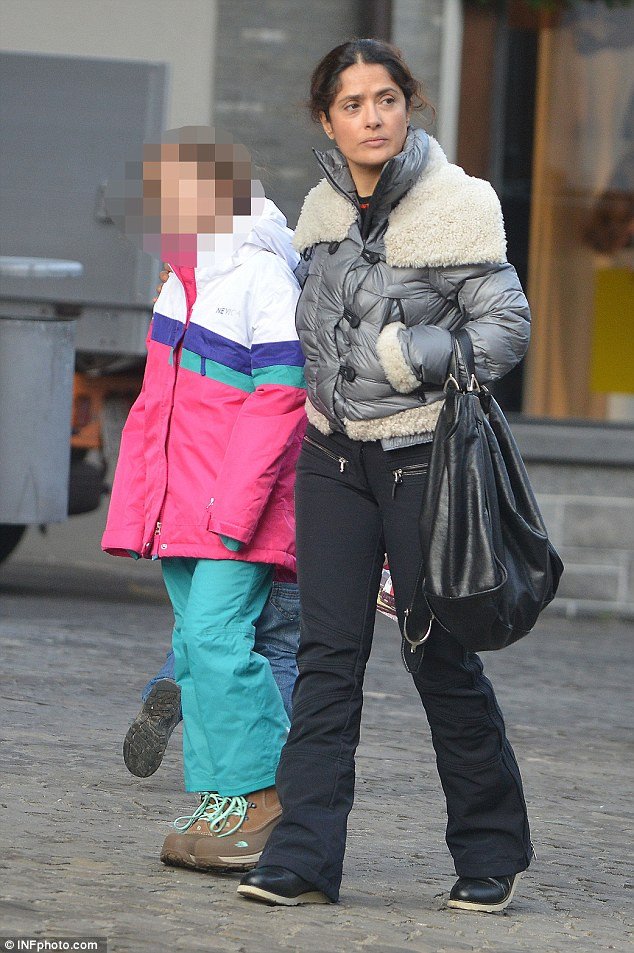 Το πραγματικό πρόσωπο της Σάλμα Χάγιεκ -Αχτένιστη, χωρίς μακιγιάζ [εικόνες]  | iefimerida.gr 3