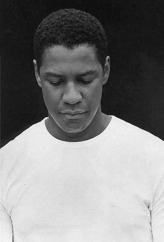 Σαν Σήμερα – Βυθίζεται το πλοίο «Δύστος» [εικόνες] | iefimerida.gr 4