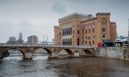 Εικόνες από τη ζωή στο Σεράγεβο σήμερα -20 χρόνια μετά τον πόλεμο [εικόνες] | iefimerida.gr 9