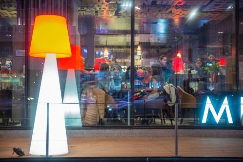 Εικόνες από τη ζωή στο Σεράγεβο σήμερα -20 χρόνια μετά τον πόλεμο [εικόνες] | iefimerida.gr 1