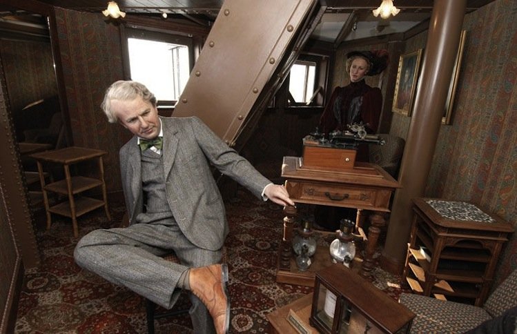 Το μυστικό δωμάτιο του Πύργου του Άιφελ - Μια μικρή κατοικία στα 300 μέτρα [εικόνες] | iefimerida.gr 3