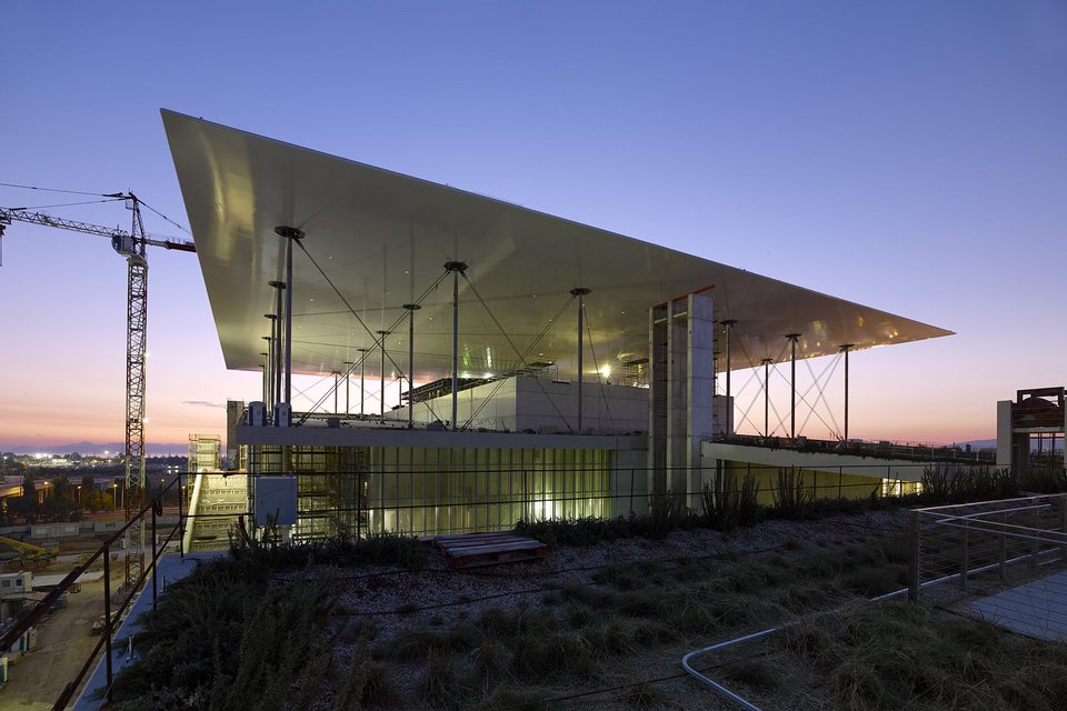 Ετοιμο το περίφημο ενεργειακό στέγαστρο του Ρέντσο Πιάνο στο Φάληρο! [εικόνες] | iefimerida.gr 4