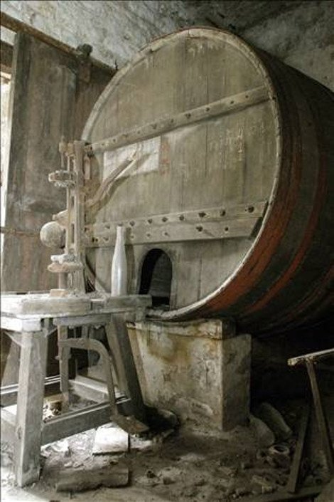 Το παρατημένο Οινοποιείο στο Τατόϊ ξαναζωντανεύει - Ξεκινούν τα έργα αποκατάστασής του [εικόνες] | iefimerida.gr 3