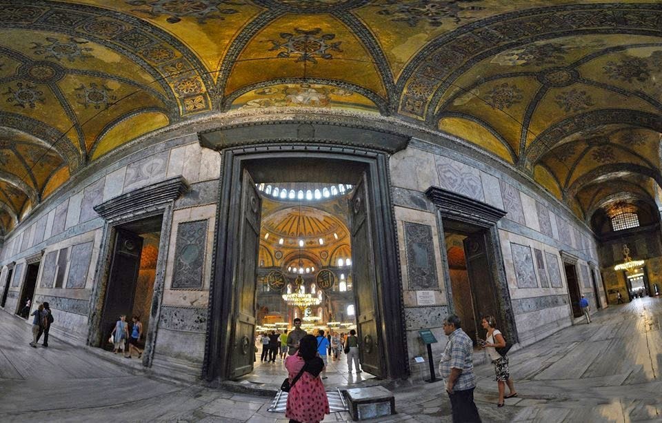 Εικονική ξενάγηση στην Αγιά Σοφιά –1500 χρόνια ιστορίας [εικόνες] | iefimerida.gr 0
