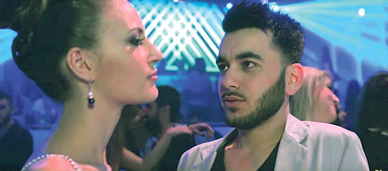 «Η πιο ωραία στην Ελλάδα»: Ο Dj από την Κέρκυρα που έσπασε το Youtube με το «Τίκα Τακα Τικα Τακ» [βίντεο] | iefimerida.gr 0