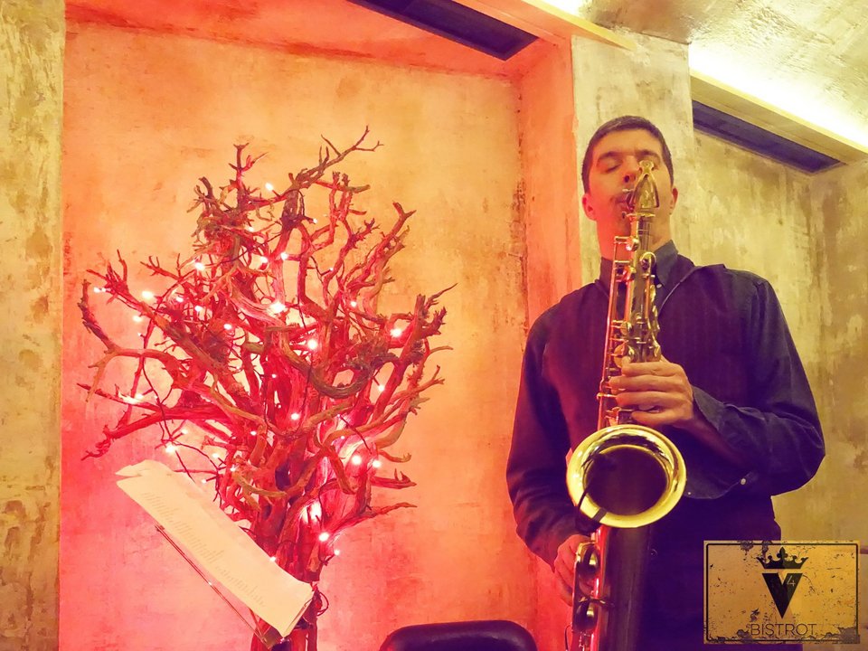 Η πρώην υπουργός Ζέττα Μακρή άνοιξε μπιστρό! Σερβίρει ελληνική κουζίνα στο κέντρο της Αθήνας [εικόνες] | iefimerida.gr 5