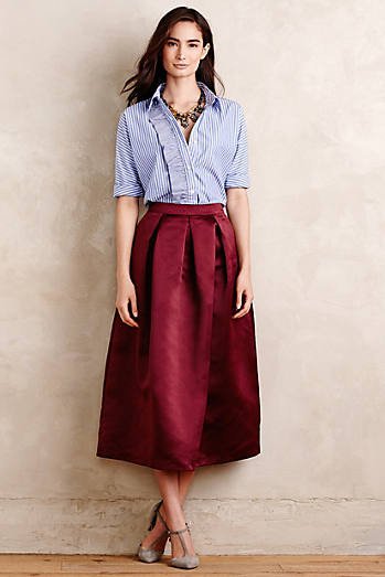 Η μίντι φουσκωτή φούστα που λάνσαρε η Οντρεϊ είναι και πάλι μόδα -Οι 10 πιο στιλάτες της αγοράς και πώς να τη φορέσετε [εικόνες] | iefimerida.gr 10