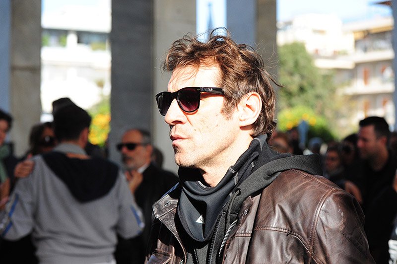 Ολο το ελληνικό θέατρο στην κηδεία του Μηνά Χατζησάββα - Στο εξωτερικό η σορός του για αποτέφρωση [εικόνες] | iefimerida.gr 10