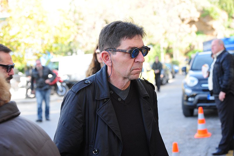 Ολο το ελληνικό θέατρο στην κηδεία του Μηνά Χατζησάββα - Στο εξωτερικό η σορός του για αποτέφρωση [εικόνες] | iefimerida.gr 12