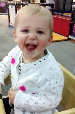 Ενα Χριστουγεννιάτικο θαύμα -Κοριτσάκι «ξαναζωντάνεψε» μισή ώρα μετά τον θάνατό της [εικόνες]  | iefimerida.gr 7