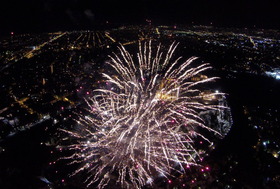 Η μαγεία της Ακρόπολης και τη νύχτα -Εντυπωσιακές αεροφωτογραφίες [εικόνες] | iefimerida.gr 8