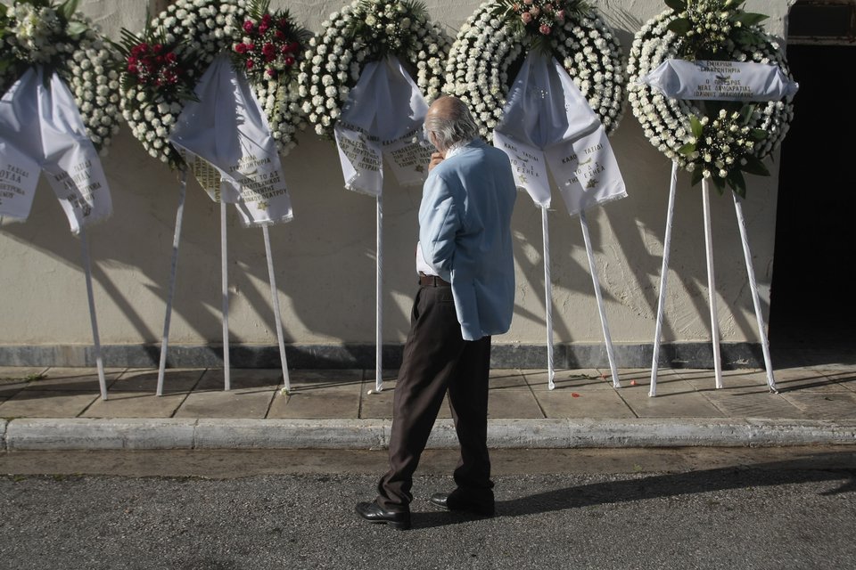 Το τελευταίο αντίο στην Αννα Συνοδινού – Πλήθος κόσμου υποκλίθηκε στο μεγαλείο της [εικόνες] | iefimerida.gr 0