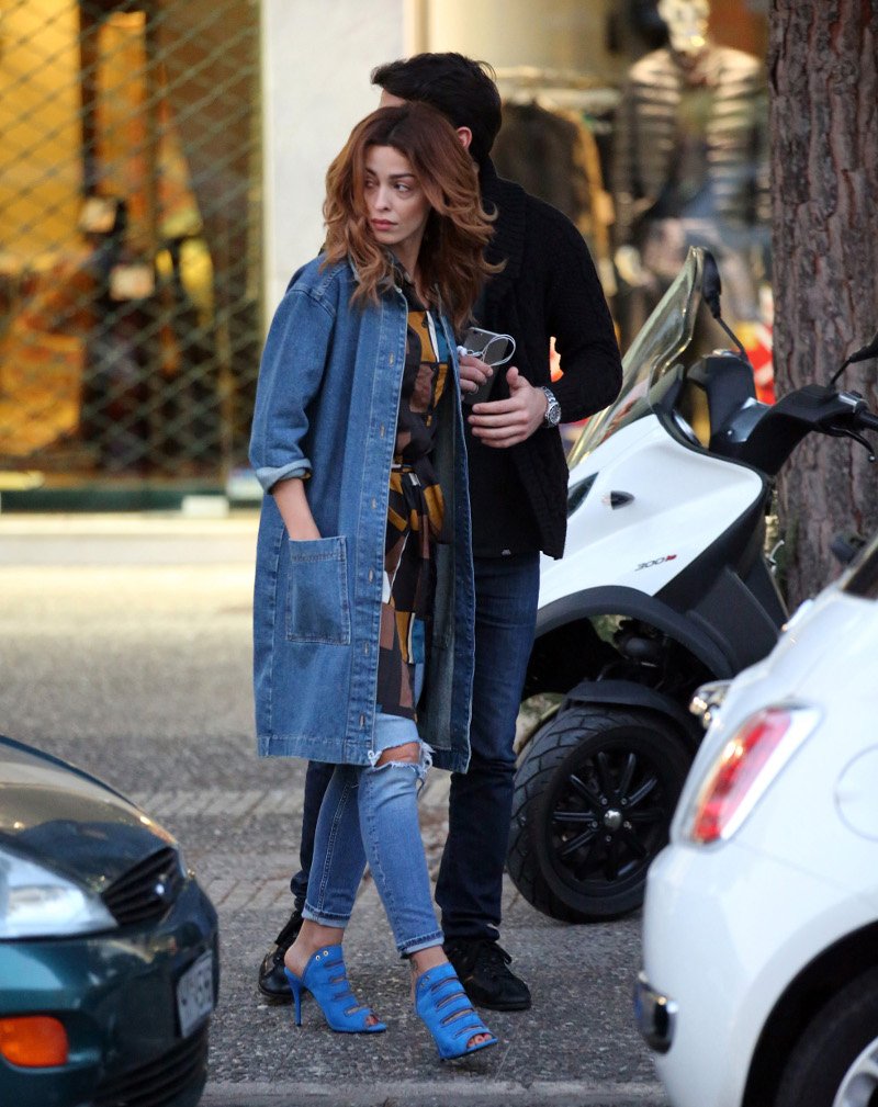 Χωρίς κέφια η Ελένη Φουρέιρα σε βόλτα με τον σύντροφό της [εικόνες] | iefimerida.gr 2