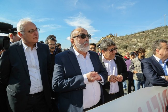 Κρήτη: Ολος ο διάλογος αγροτών-Κουρουμπλή - «Εχετε δίκιο, θα τα μεταφέρω» [εικόνες & βιντεο] | iefimerida.gr 3