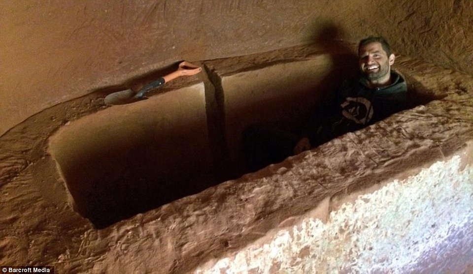 Ξόδεψε 174.000 ευρώ για να μετατρέψει μια σπηλιά σε σπίτι -Το αποτέλεσμα, εντυπωσιακό [εικόνες] | iefimerida.gr 8