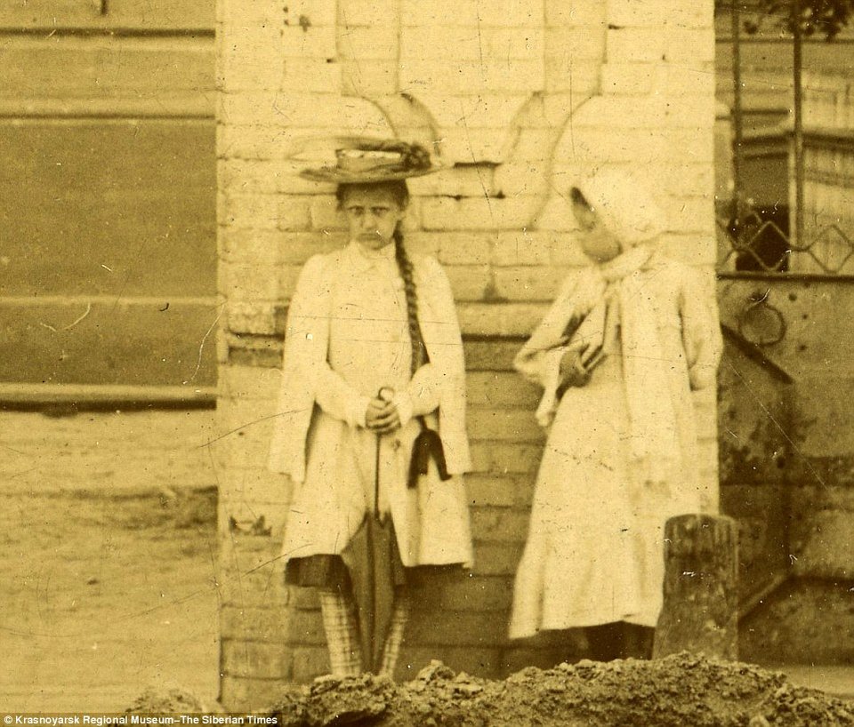 Το «κορίτσι-φάντασμα» της Ρωσίας -Μυστήριο γύρω από φωτογραφίες 100 ετών [εικόνες] | iefimerida.gr 5