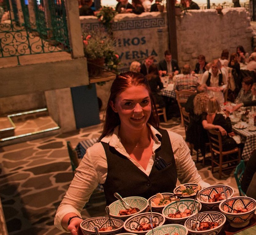 Οι ABBA ξανά όλοι μαζί -Ανοιξαν ελληνική ταβέρνα στη Στοκχόλμη [εικόνες & βίντεο] | iefimerida.gr 2