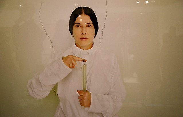 Η περφόρμερ Μαρίνα Αμπράμοβιτς για 6 εβδομάδες στην Αθήνα καλεσμένη του ΝΕΟΝ [εικόνες] | iefimerida.gr 0