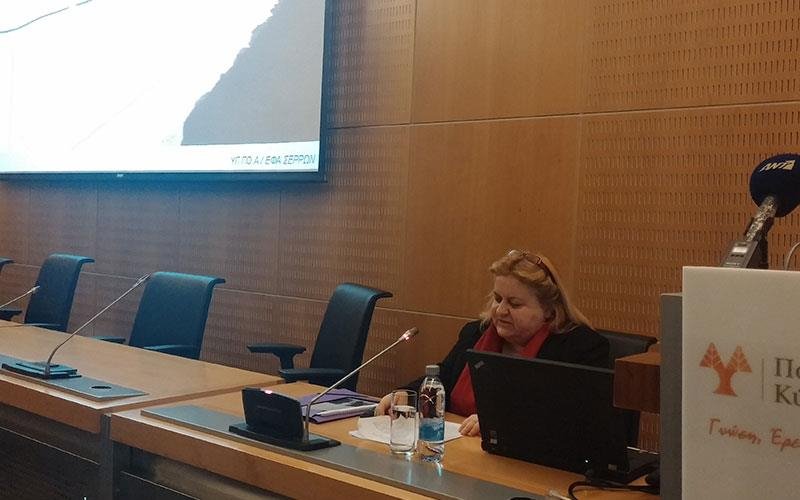Νέα στοιχεία για τον τάφο στην Αμφίπολη παρουσίασε η Περιστέρη: Στολίδια από κόκαλο και χρυσά διακοσμητικά | iefimerida.gr 0