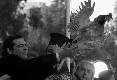 Ποια είναι η Αυγή Βουτσινά που πέταξε την κότα στο Μέγαρο Μαξίμου [εικόνες] | iefimerida.gr 5