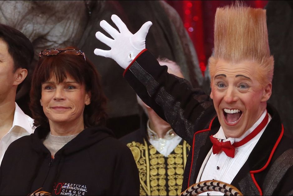 Η Στεφανί στο τσίρκο -Η παρακμή μιας πριγκίπισσας [εικόνες] | iefimerida.gr 4