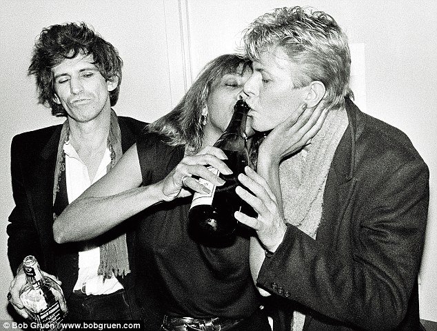 Είχε ο Μπάουι ερωτική σχέση με τον Μικ Τζάγκερ; -H πρώην του δίνει λεπτομέρειες [εικόνες] | iefimerida.gr 3