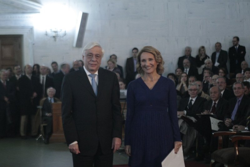 H απονομή των δημοσιογραφικών βραβείων Μπότση: Παππούς, Τρέμη, Ζαχαρέα ανάμεσα στους βραβευθέντες [εικόνες] | iefimerida.gr 5