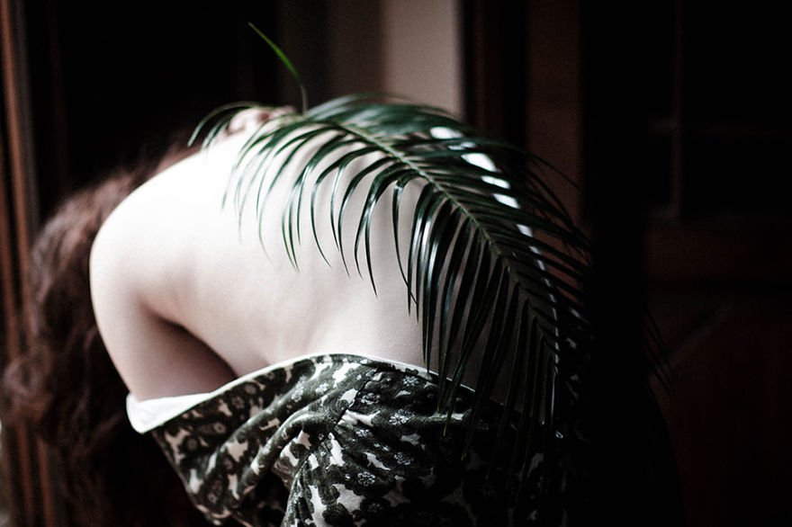 Οπτική πανδαισία σε βίλα της Τοσκάνης - 12 φωτογράφοι, μοντέλα και ένα μπουκέτο λουλούδια [εικόνες] | iefimerida.gr 10