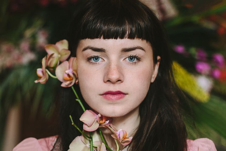 Οπτική πανδαισία σε βίλα της Τοσκάνης - 12 φωτογράφοι, μοντέλα και ένα μπουκέτο λουλούδια [εικόνες] | iefimerida.gr 7