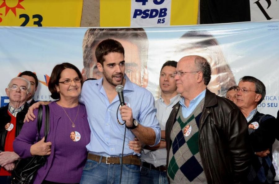 Αυτός είναι ο πιο σέξι δήμαρχος του κόσμου -30 ετών, όμορφος, με κοιλιακούς φέτες [εικόνες] | iefimerida.gr 13