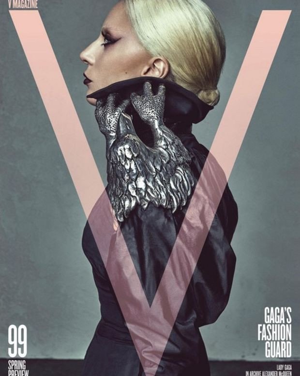 Η Lady Gaga έκανε σεξ πάνω σε καμβά -Δείτε τον πίνακα που προέκυψε [εικόνες]  | iefimerida.gr 1