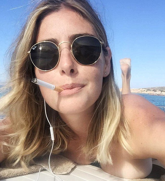 Η νέα σχέση του πρίγκιπα Χάρι: Αμερικανίδα, ξανθιά και μόλις 22 χρονών [εικόνες] | iefimerida.gr 1