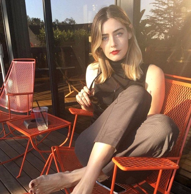 Η νέα σχέση του πρίγκιπα Χάρι: Αμερικανίδα, ξανθιά και μόλις 22 χρονών [εικόνες] | iefimerida.gr 5