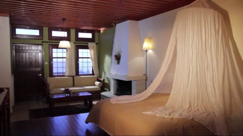 Telegraph: Αυτά είναι τα 10 καλύτερα παραθαλάσσια ξενοδοχεία στην Ελλάδα [εικόνες] | iefimerida.gr 7