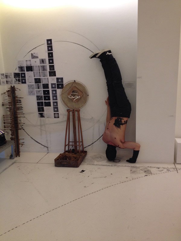 «OPUS I # temporality»: Μια διαφορετική χορευτική περφόρμανς στη Σχολή Καλών Τεχνών [εικόνες] | iefimerida.gr 1