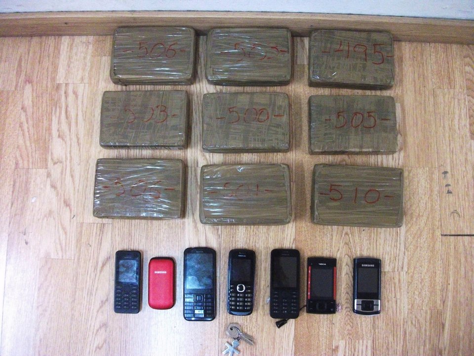 Κολωνός: Πατέρας και κόρη σε κύκλωμα διακίνησης ηρωίνης [εικόνα] | iefimerida.gr 0