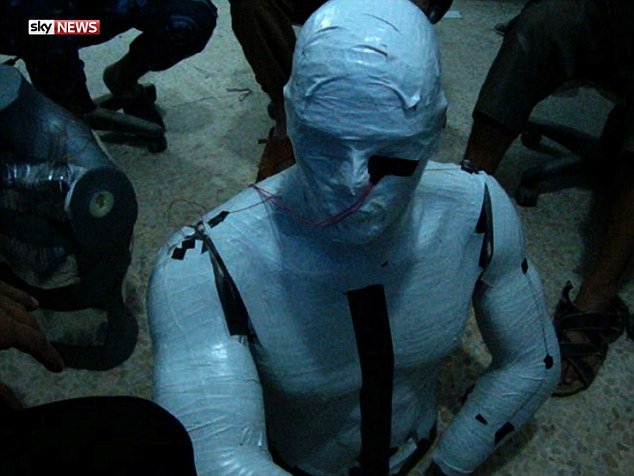 Τα τηλεκατευθυνόμενα αυτοκίνητα και οι πύραυλοι που κατασκευάζει το ISIS για να αιματοκυλίσει την Ευρώπη [εικόνες & βίντεο] | iefimerida.gr 4