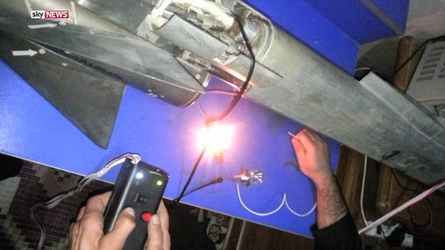 Τα τηλεκατευθυνόμενα αυτοκίνητα και οι πύραυλοι που κατασκευάζει το ISIS για να αιματοκυλίσει την Ευρώπη [εικόνες & βίντεο] | iefimerida.gr 6