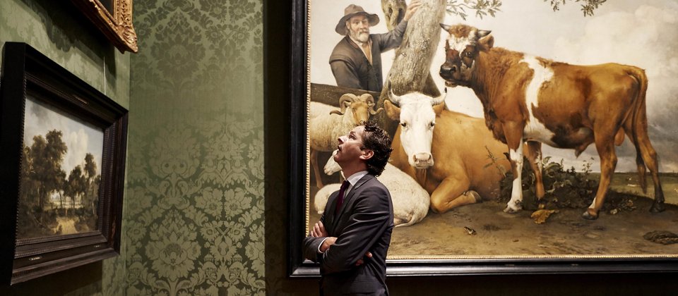 Ποια είναι η μυστηριώδης, ξανθιά σύντροφος του Γερούν Ντάισελμπλουμ [εικόνες] | iefimerida.gr 9