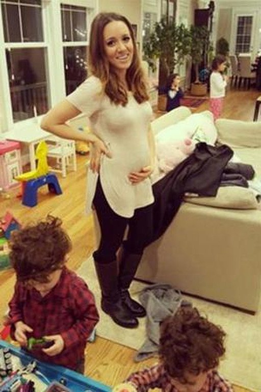 Καλομοίρα: Εγκυος στο τρίτο της παιδί η τραγουδίστρια [εικόνες]  | iefimerida.gr 1