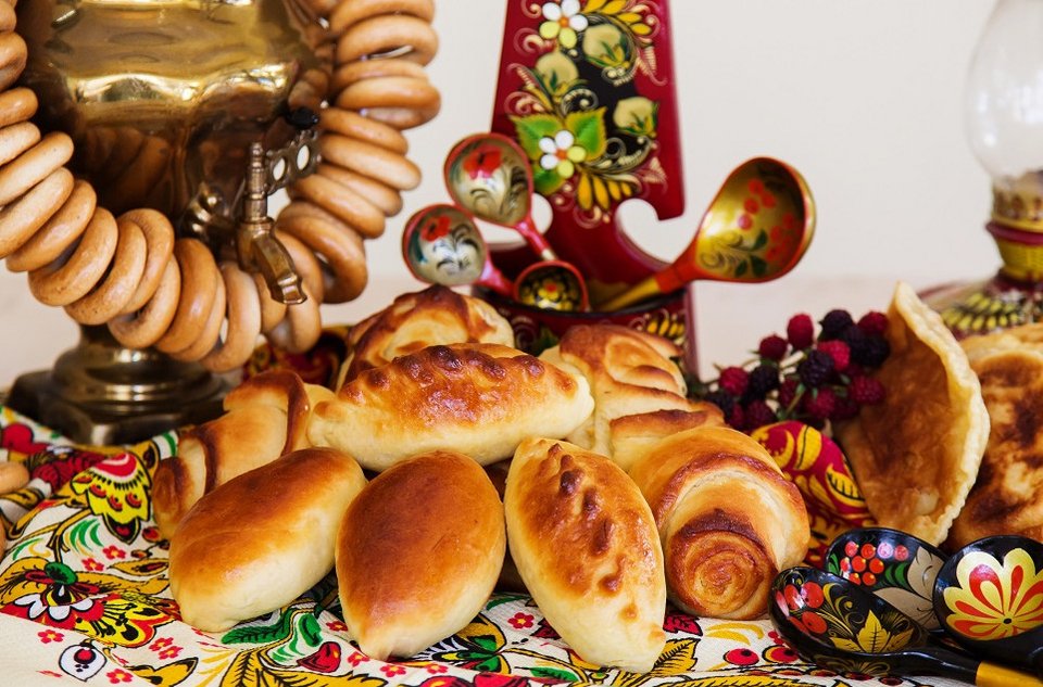 Γιατί οι Αθηναίοι σχηματίζουν ουρές έξω από αυτό το μικρό ρώσικο μαγαζί στο κέντρο -Τα λαχταριστά πιροσκί [εικόνες] | iefimerida.gr 0