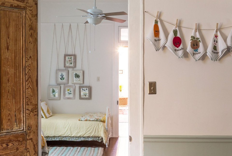 Δύο ηθοποιοί έφτιαξαν ένα αληθινά vintage σπίτι -Νοσταλγικό, παιχνιδιάρικο αλλά και... απλό [εικόνες] | iefimerida.gr 31