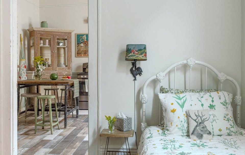 Δύο ηθοποιοί έφτιαξαν ένα αληθινά vintage σπίτι -Νοσταλγικό, παιχνιδιάρικο αλλά και... απλό [εικόνες] | iefimerida.gr 33