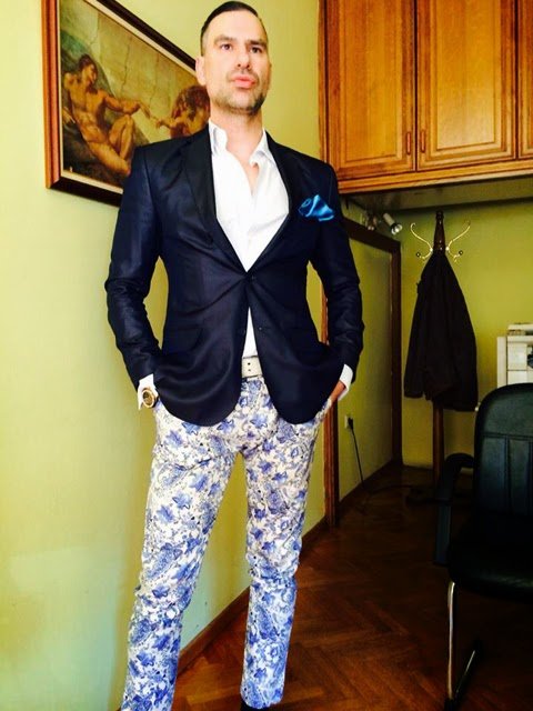 Γνωρίστε τον αρχιτέκτονα από τη Δράμα, με τα δεκάδες Louboutin [εικόνες] | iefimerida.gr 10