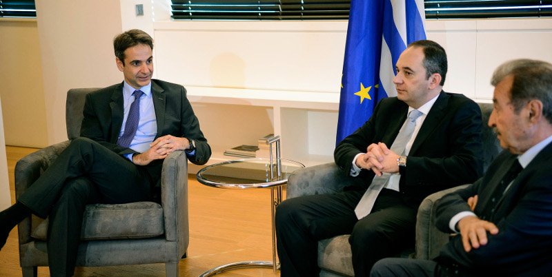 Η τελετή παράδοσης-παραλαβής στη ΝΔ -Νέος πρόεδρος ο Κυριάκος Μητσοτάκης [εικόνες & βίντεο] | iefimerida.gr 6