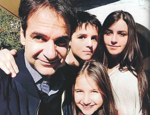 Ο 47χρονος, απόφοιτος του Harvard και πρώτος σε σταυρούς στη Β' Αθηνών, νέος πρόεδρος της ΝΔ | iefimerida.gr 4