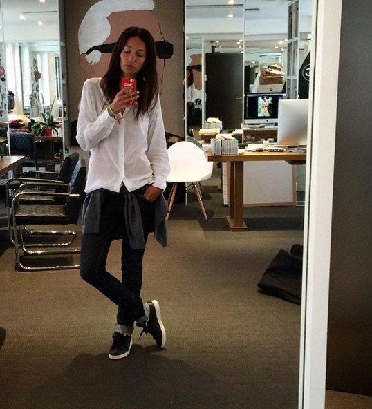 Η Βραζιλιάνα, άγνωστη, μούσα του Λάγκερφελντ -Πάνω της ράβονται όλα τα Chanel [εικόνες] | iefimerida.gr 15